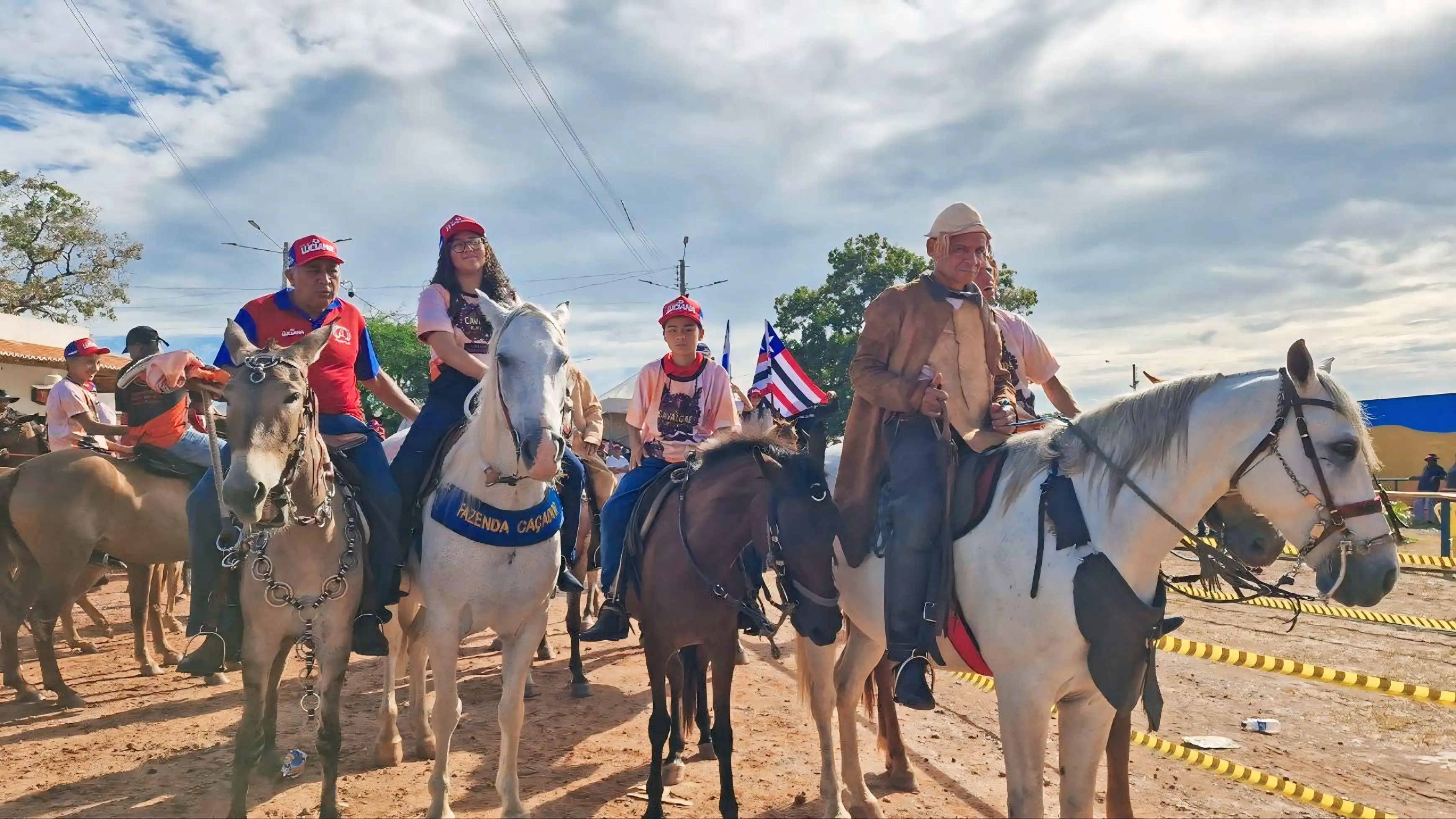 Galeria de imagens - Foto 16 da notícia: XX Cavalgada de Buriti Bravo celebra tradição, fé e cultura sertaneja
