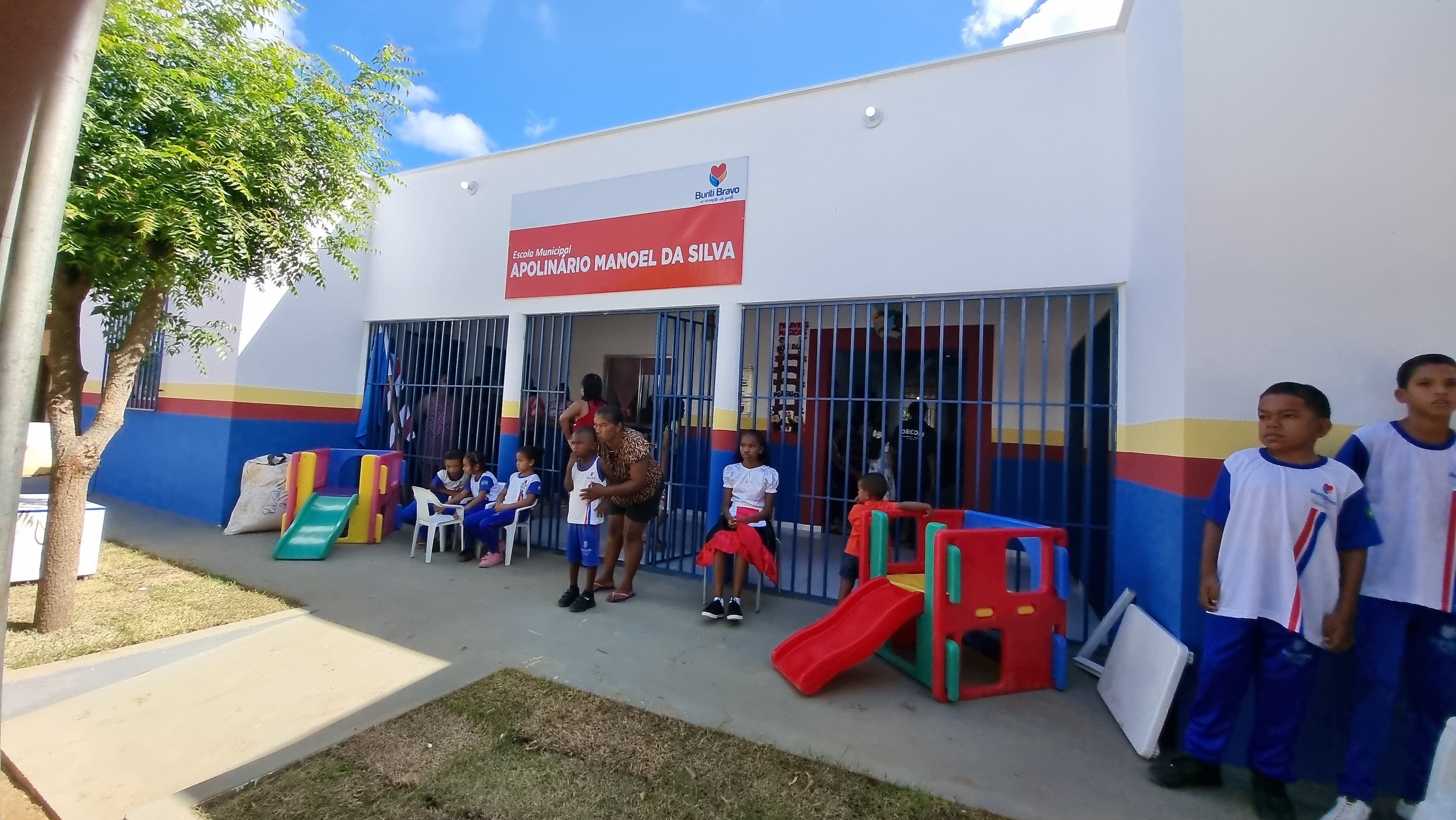 Prefeitura de Buriti Bravo entrega 33ª escola completamente reformada