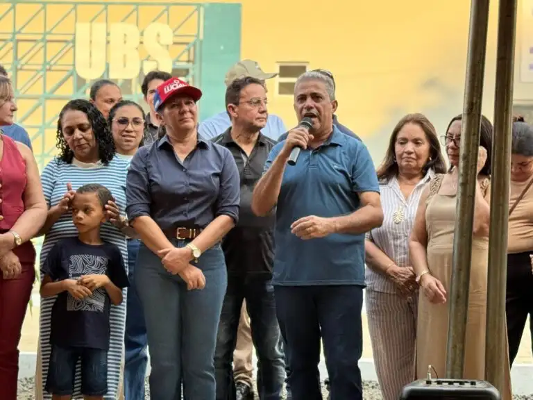 Galeria de imagens - Foto 8 da notícia: Prefeita Luciana Leocádio entrega UBS no Povoado Coluna e anuncia novos benefícios para Buriti Bravo