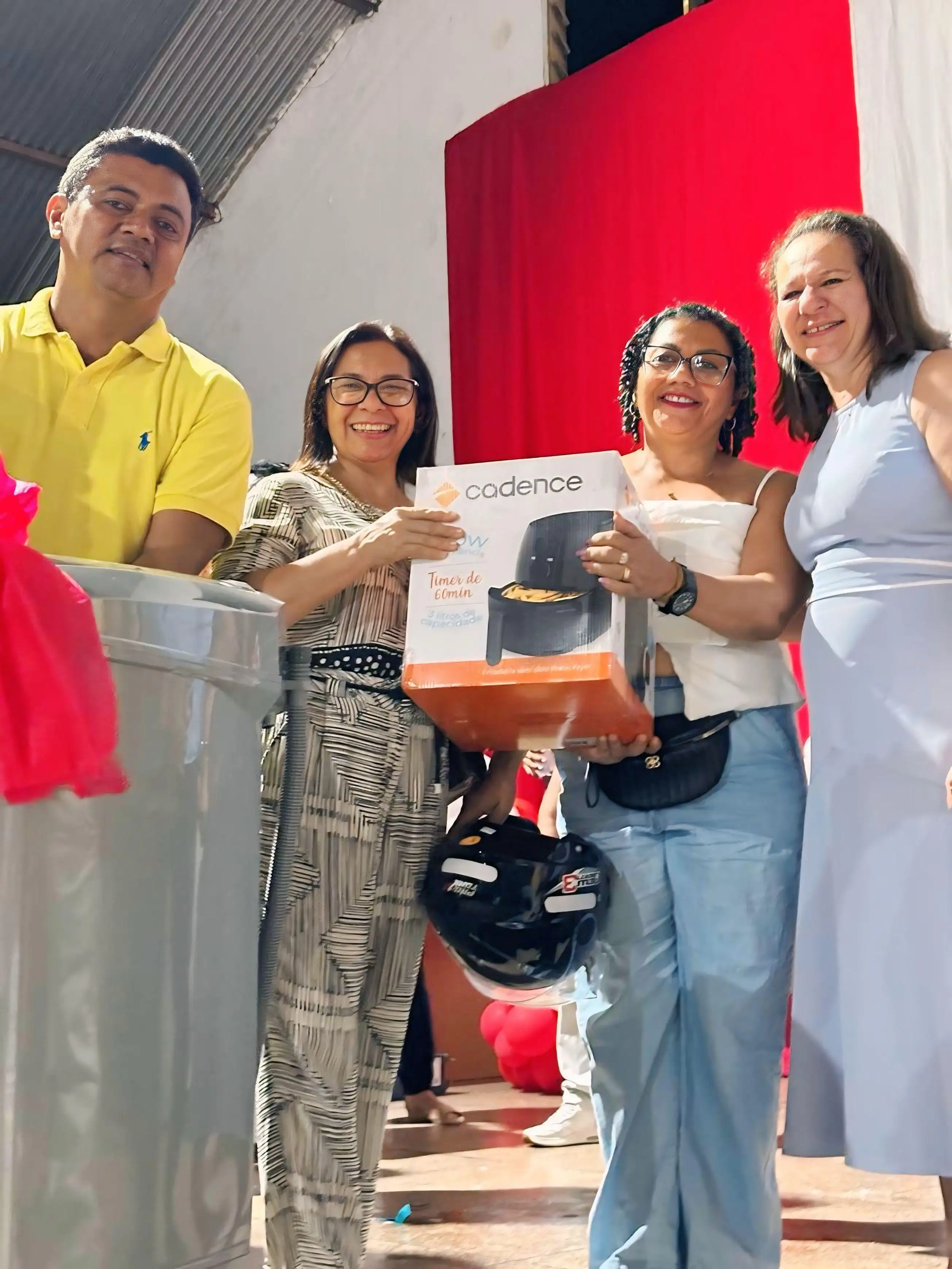 Galeria de imagens - Foto 25 da notícia: Prefeitura de Buriti Bravo celebra o Dia das Mães com grande festa e sorteio de prêmios