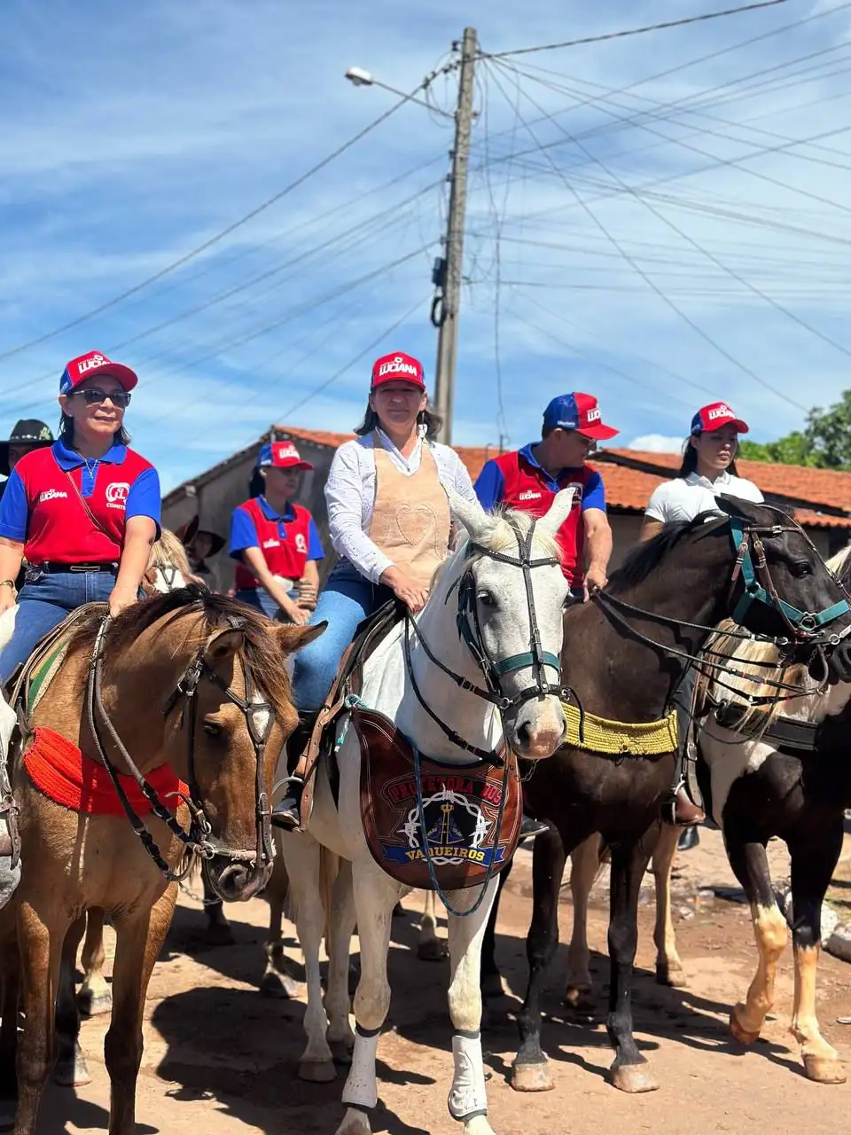 Galeria de imagens - Foto 12 da notícia: XX Cavalgada de Buriti Bravo celebra tradição, fé e cultura sertaneja