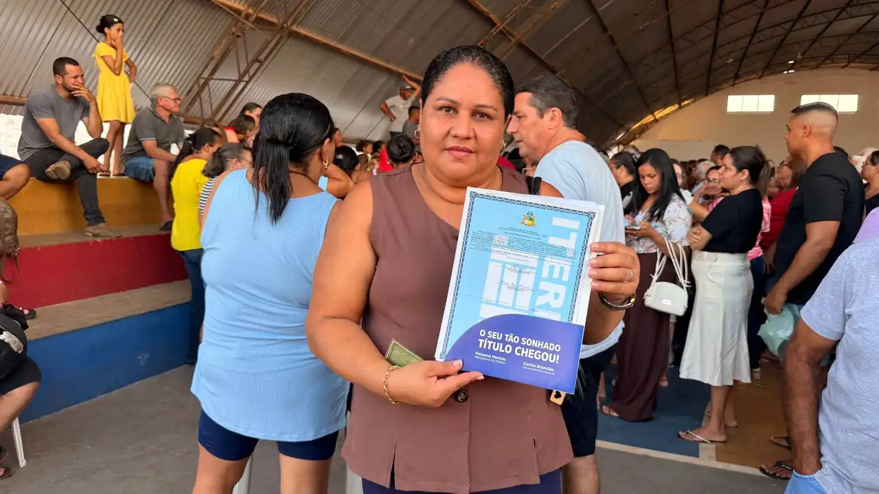 Mais de 900 títulos de propriedade são entregues em Buriti Bravo em parceria com o Governo do Maranhão