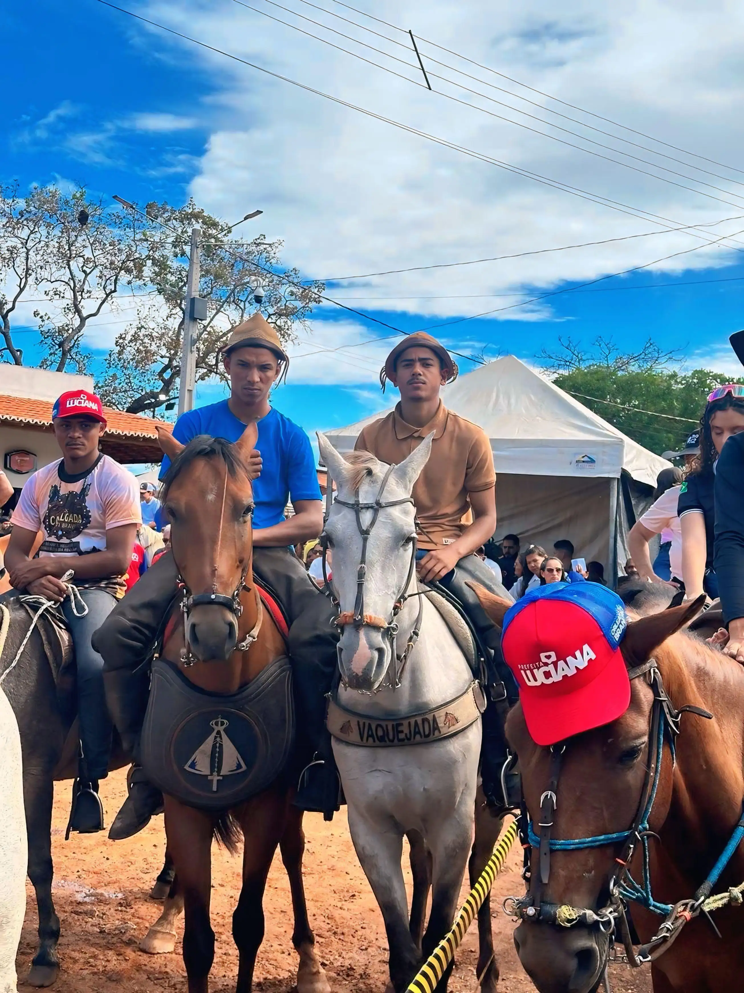 Galeria de imagens - Foto 15 da notícia: XX Cavalgada de Buriti Bravo celebra tradição, fé e cultura sertaneja