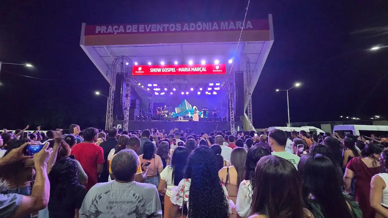 Foto 10 – Dia do Evangélico e Feirinha Bravense reúnem grande público em noite de fé, cultura e valorização local