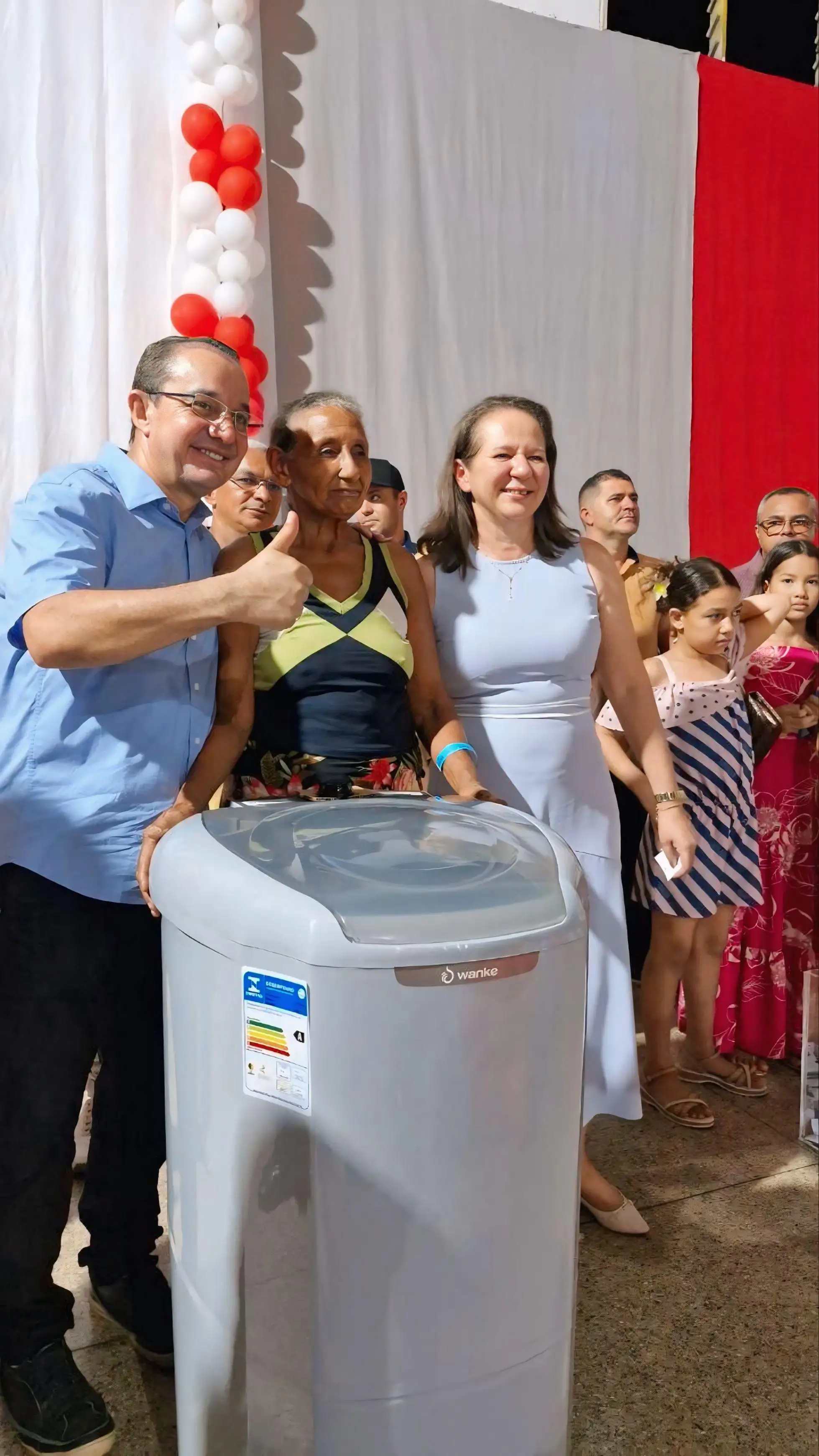 Galeria de imagens - Foto 30 da notícia: Prefeitura de Buriti Bravo celebra o Dia das Mães com grande festa e sorteio de prêmios