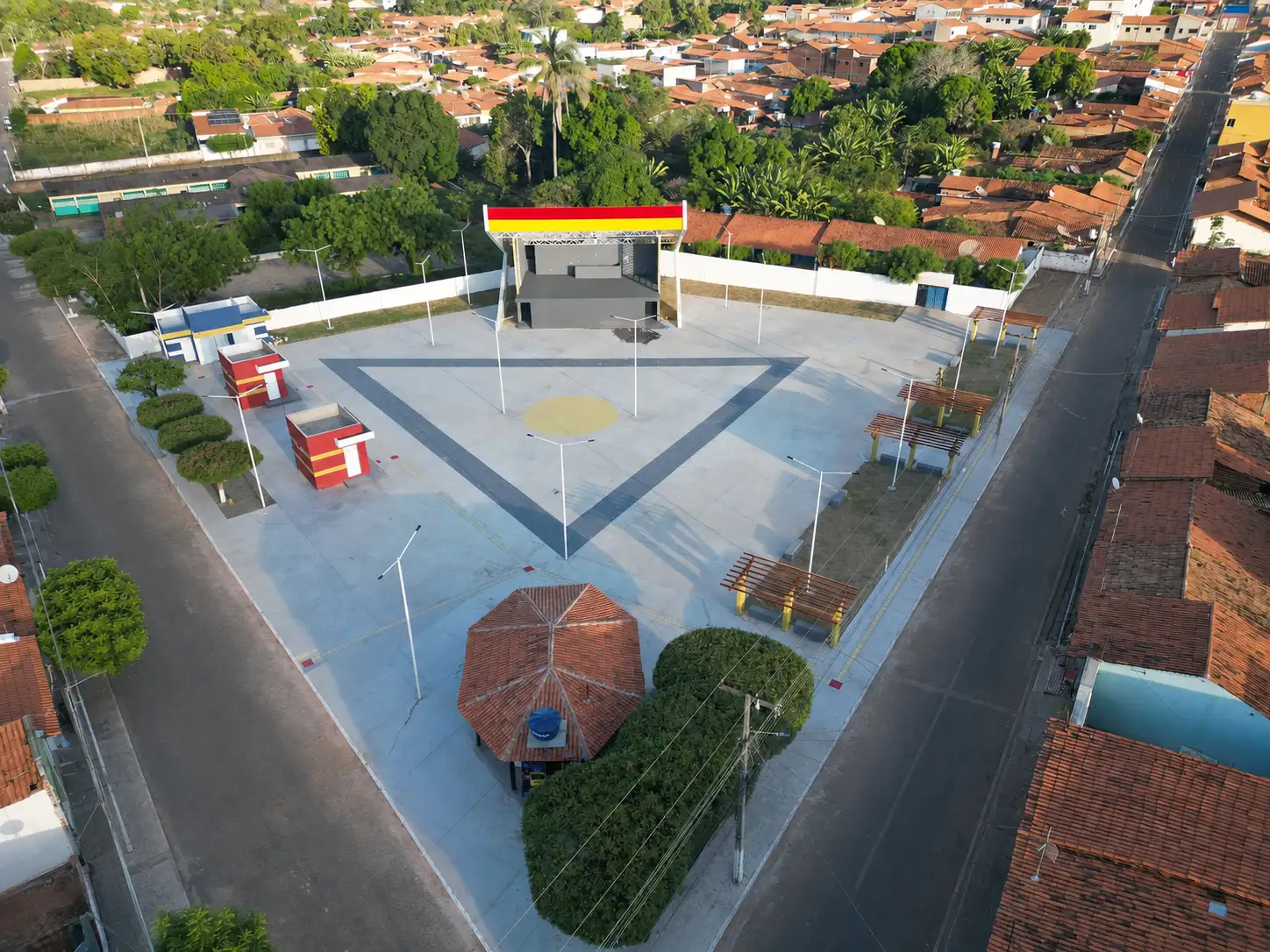 Buriti Bravo celebra 95 anos com entrega da nova Praça de Eventos Adônia Maria e grande festa popular