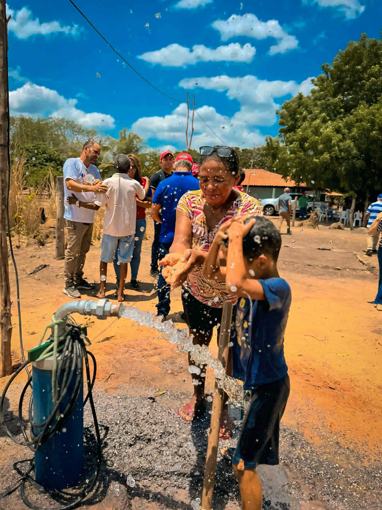Galeria de imagens - Foto 12 da notícia: Prefeitura de Buriti Bravo entrega novo sistema de abastecimento de água no Povoado Santa Maria