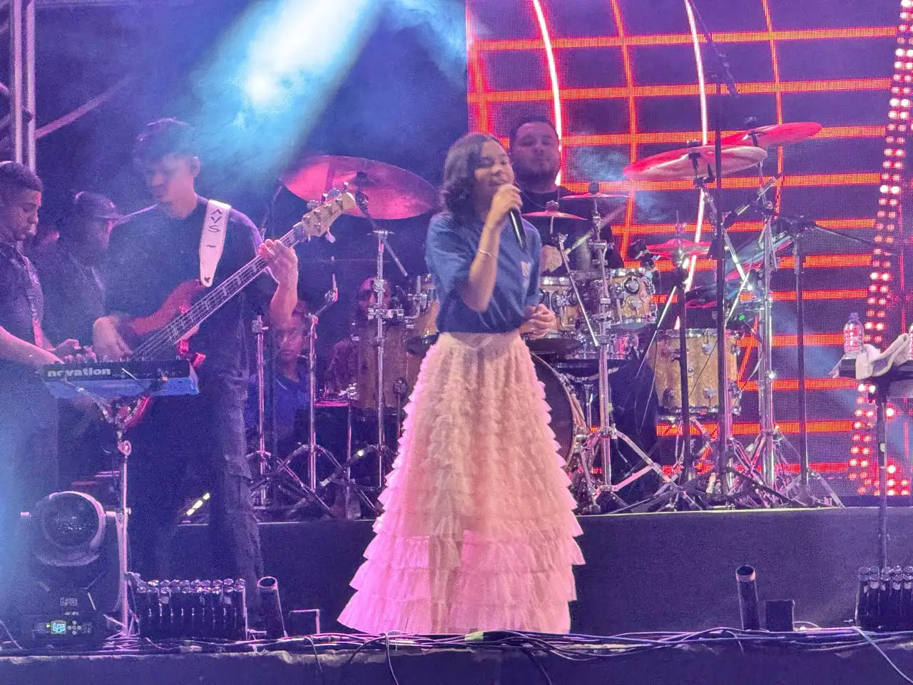 Foto 7 – Dia do Evangélico e Feirinha Bravense reúnem grande público em noite de fé, cultura e valorização local